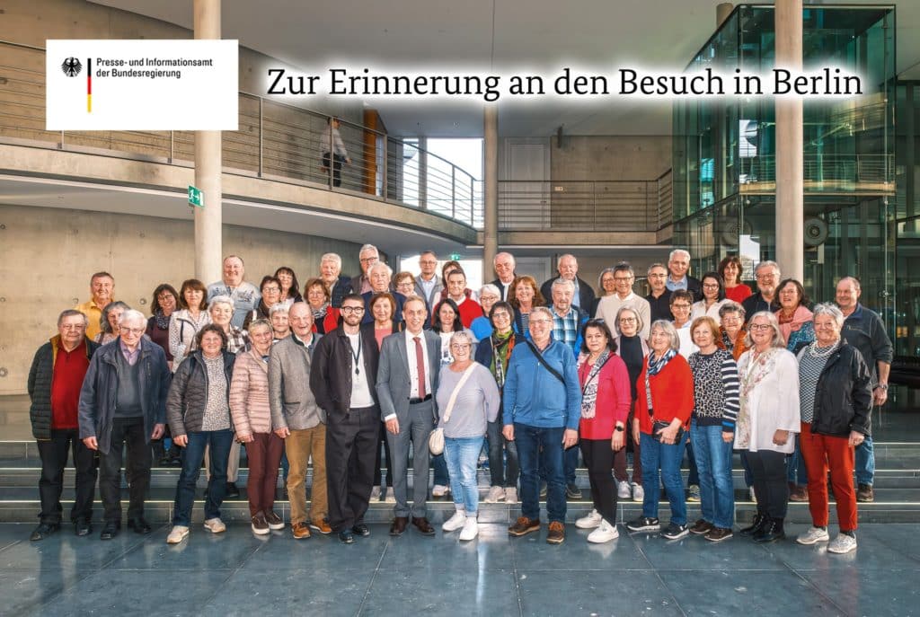 Bürgerinnen und Bürger aus dem Landkreis Passau besuchen den Bundestag
