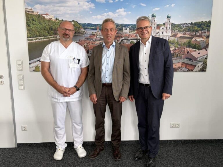 Krankenhäuser brauchen verlässliche Perspektiven – MdB Hans Koller im Austausch mit dem Klinikum Passau